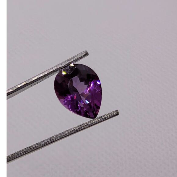 None Jewelry - 1.95 Carat Pear Cut Ceylon Purple Sapphire Loose Gemstone Recrystallized Gem